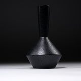 Mino ware YAMATSU Vase - Black / 晋山窯 ヤマツ 一輪挿し