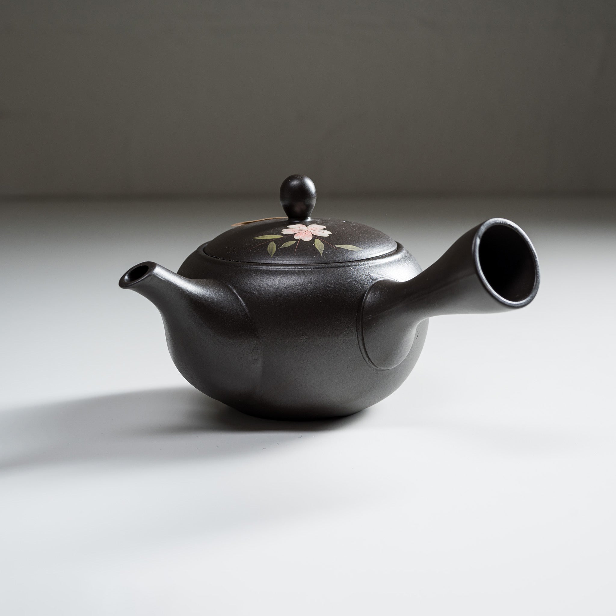 Hand-painted Tokoname Teapot - Sakura Blossom - 330 ml / 常滑急須