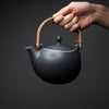 Load image into Gallery viewer, Yui  - 結- Wooden Handle Teapot 600ml - Black