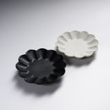 USUKIYAKI Handmade Small Dish - Round Ryoka - Two Colours / 臼杵焼き 豆皿