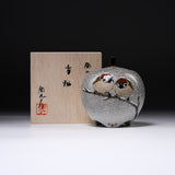 Kutani ware Sparrow Incense Burner - Nakamura Toshito - Friendly Sparrow in the Snow  / 九谷焼 香炉