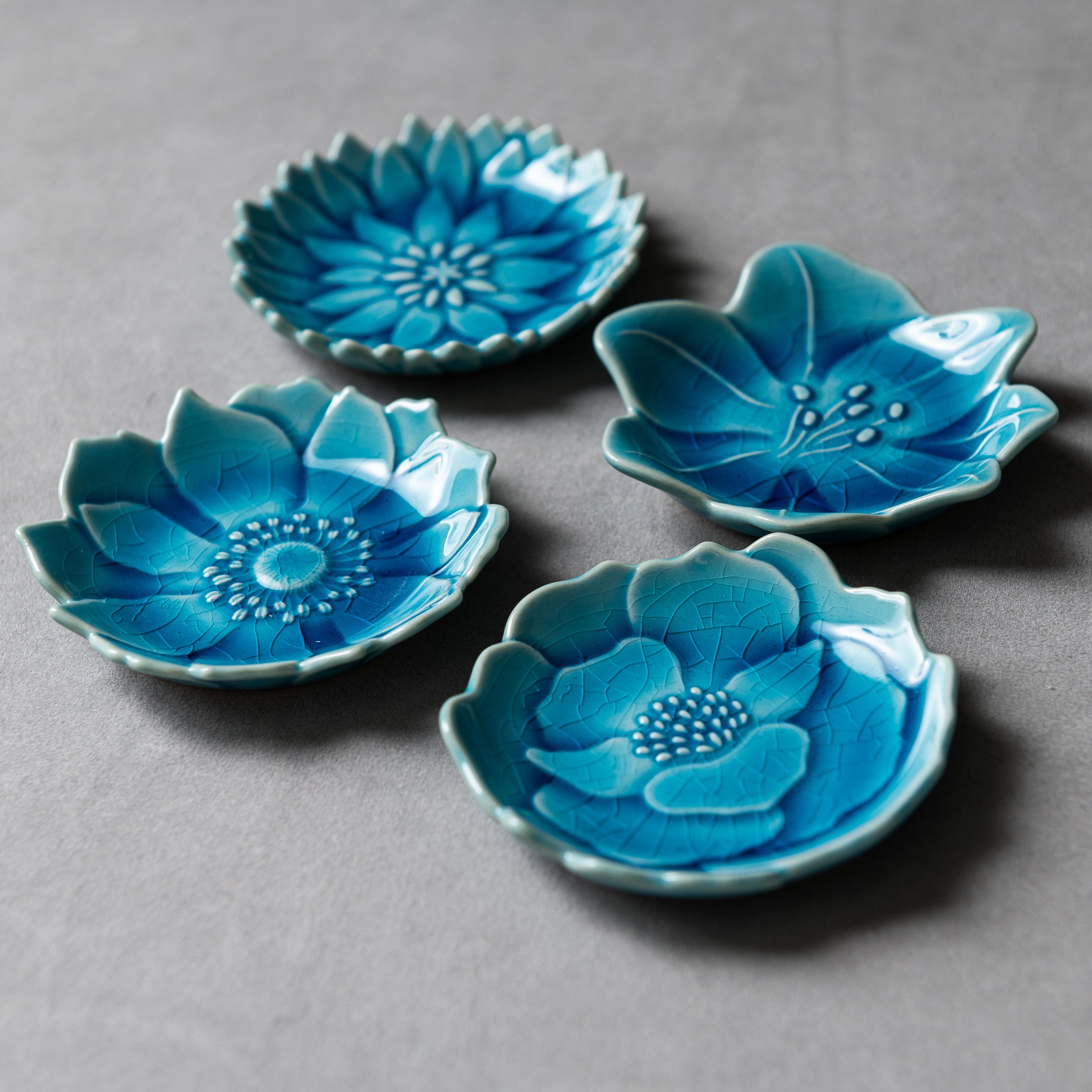 Flower Plate Assort Gift Set - Set of 4 - 4 Colours
