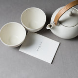 Yui - 結- Wooden Handle Teapot 330 ml Gift Set - Teapot x1, Teacup x 2