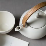 Yui - 結- Wooden Handle Teapot 330 ml Gift Set - Teapot x1, Teacup x 2