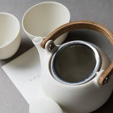 Yui - 結- Wooden Handle Teapot 330 ml Gift Set - Teapot x1, Teacup x 2