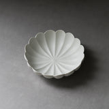 USUKIYAKI Handmade Bowl Rinka - 2 Sizes / 臼杵焼き 輪花