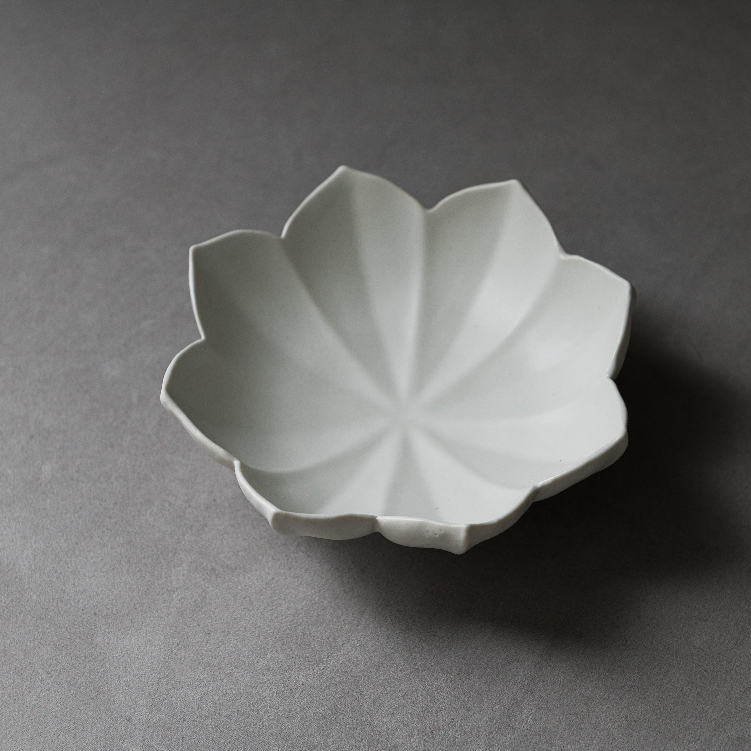 USUKIYAKI Ryoka Handmade Bowl - 2 Sizes / 臼杵焼き 稜花