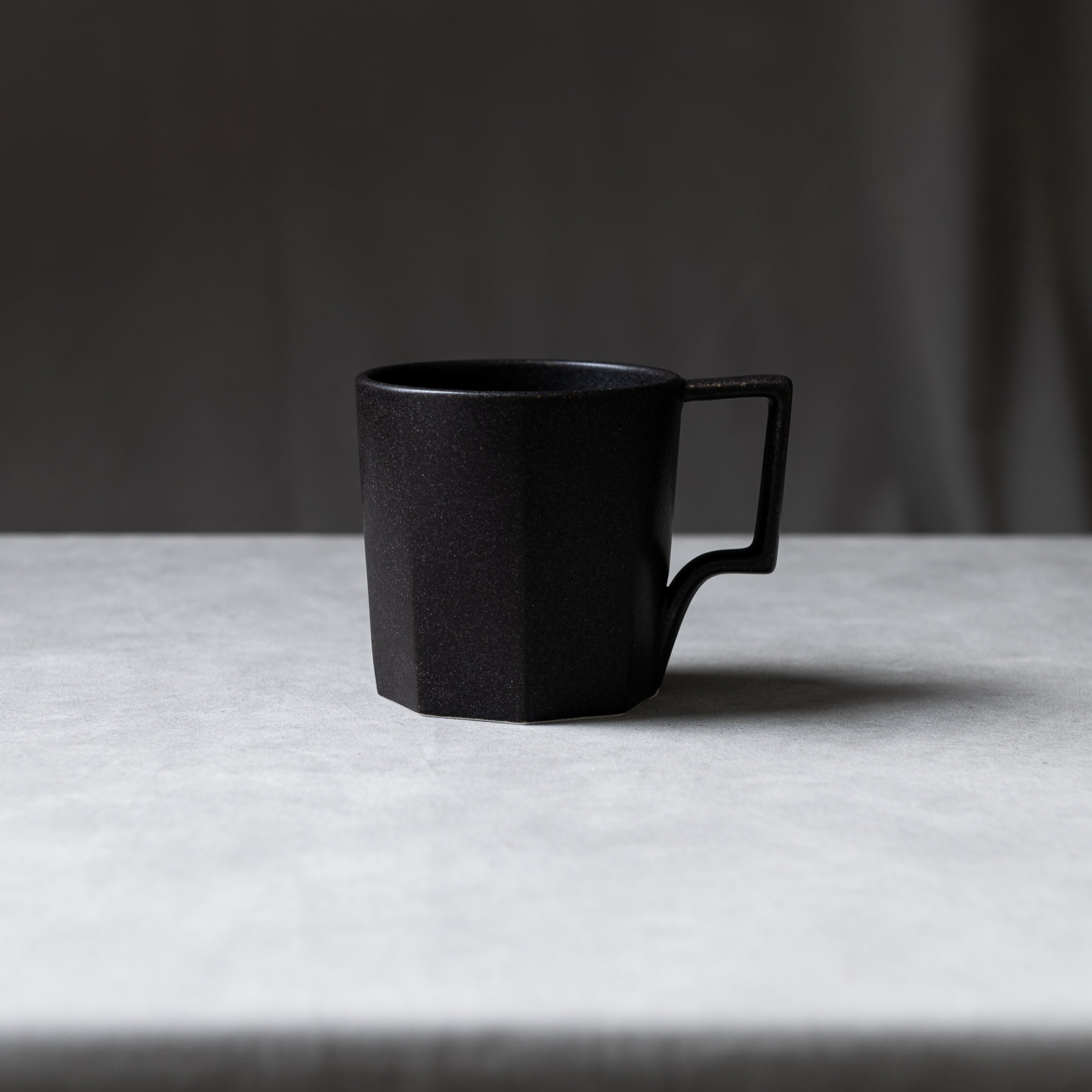 Kinto Oct Mug - Black - 300 ml