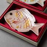 Arita Ware Bream Pair Plate Gift Pack - 13.5 cm - Set of 2 / 有田焼 めで鯛 ギフトセット