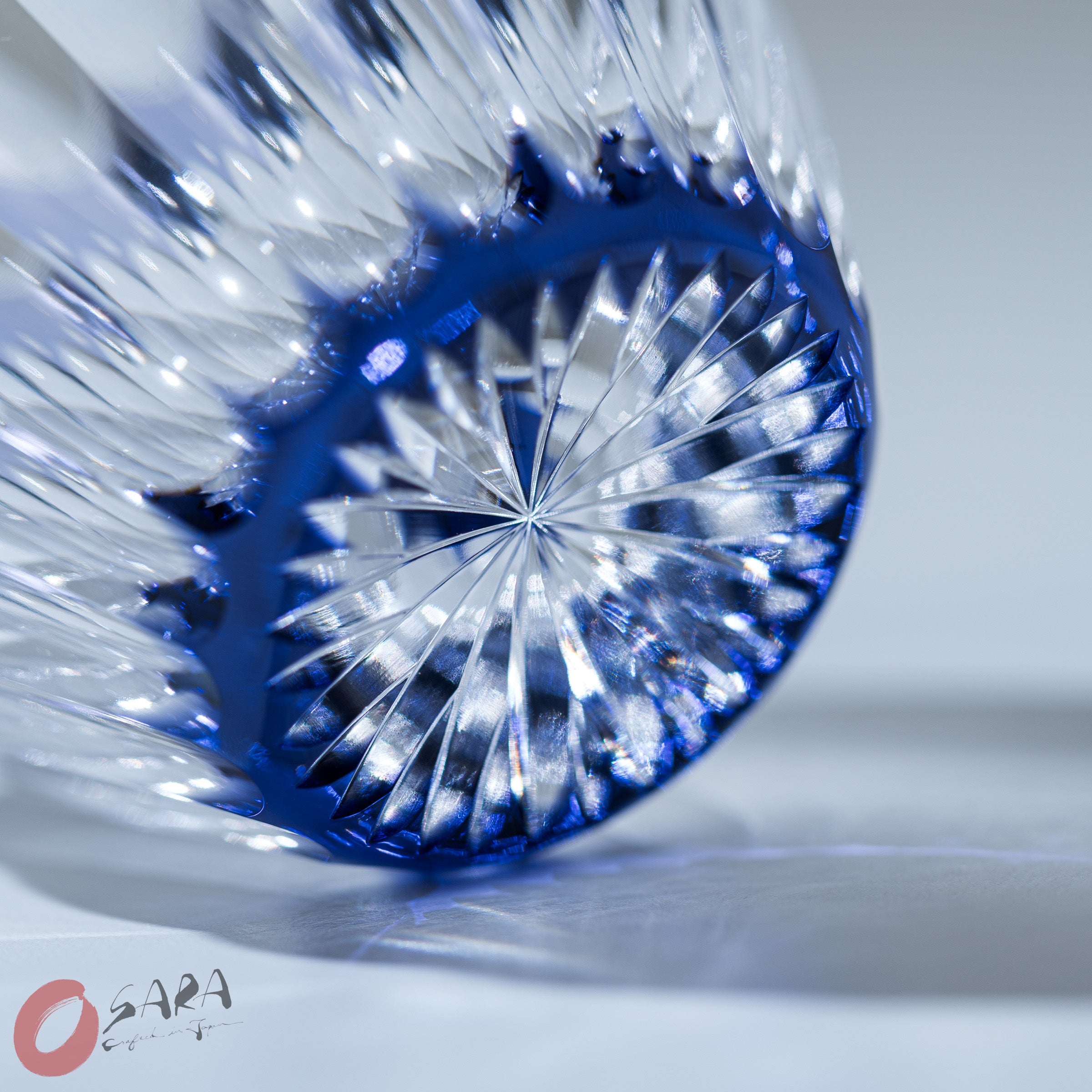 KAGAMI Crystal Sake Glass - Chrysanthemum / 菊花