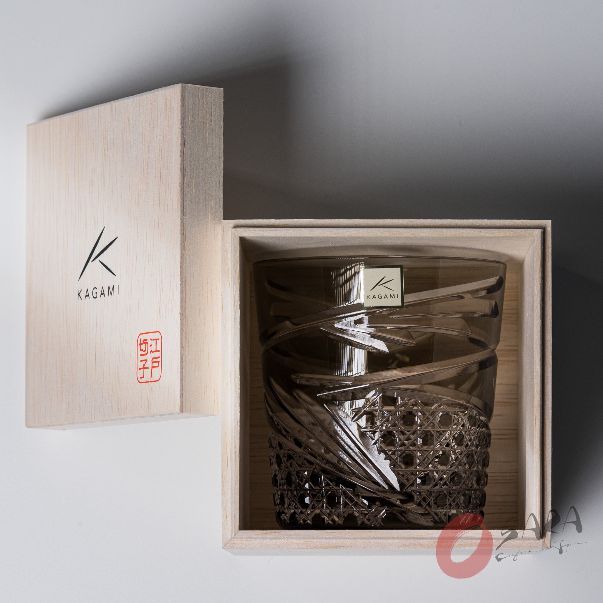 KAGAMI Crystal Edo Kiriko Rock Glass Dance Black Osara Australia kagami-crystal-edo-kiriko-rock-glass-dance-black-osara-australia