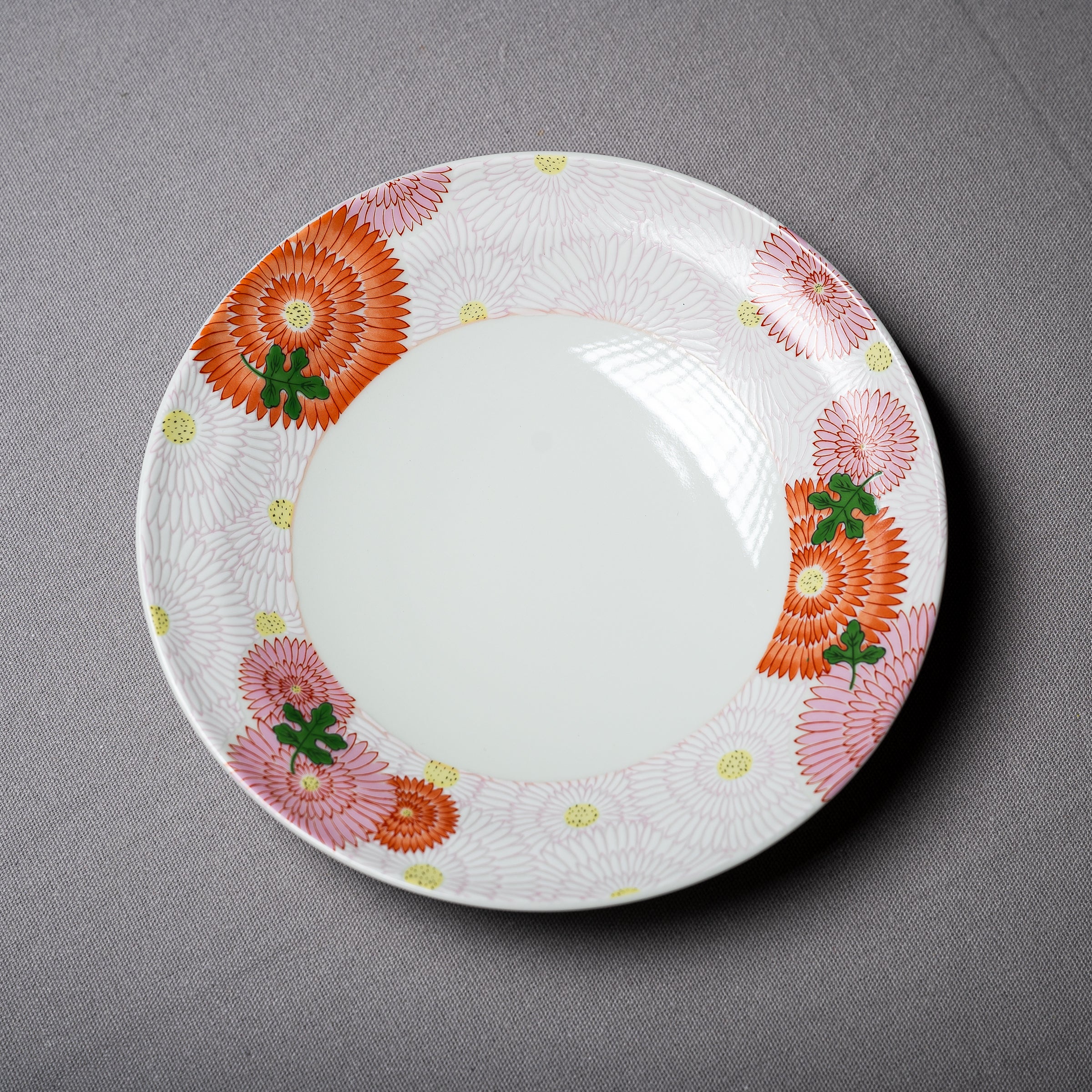 Arita Pink Chrysanthemum Premium Plate / 有田焼 菊花尽くし