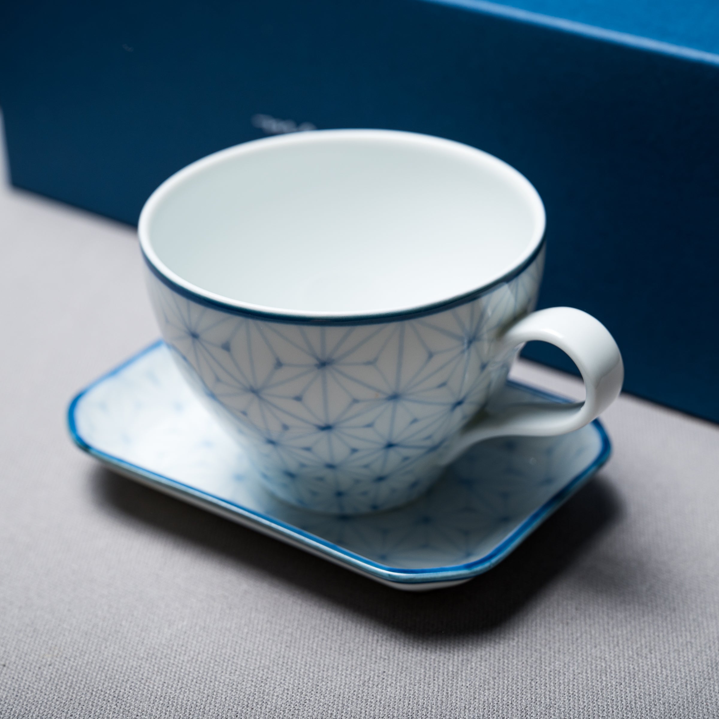 Arita Teacup & Saucer Plate Gift Set / Asanoha 麻の葉 (Hemp Leaves)