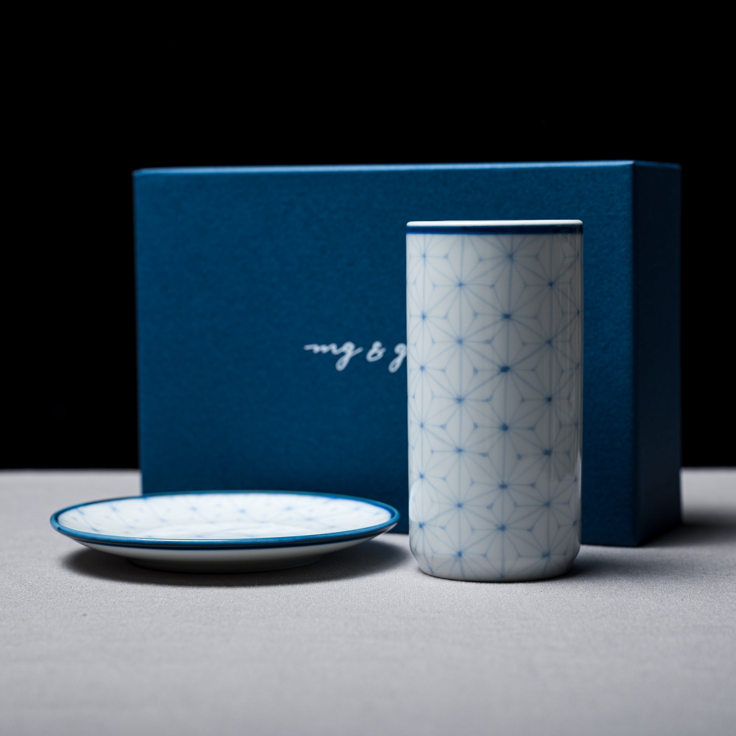 Arita Hoji-cha Teacup & Saucer Plate Gift Set / Asanoha 麻の葉 (Hemp Leaves)