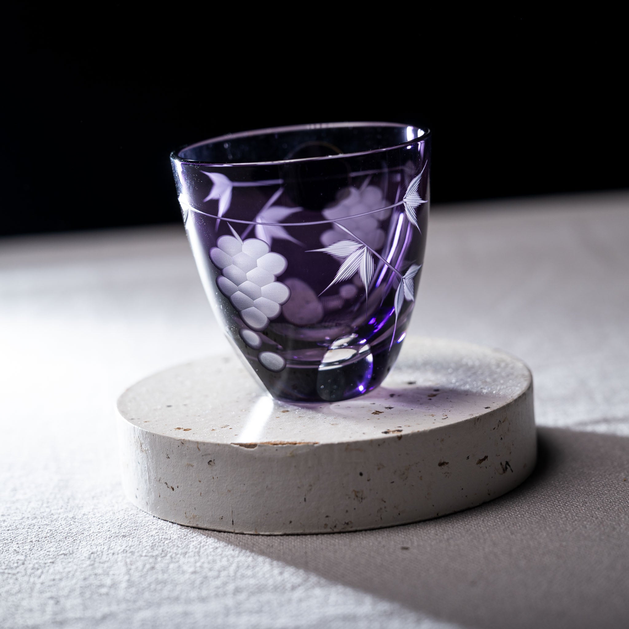 Edo-Kiriko Single Sake Glass - Grape 100 ml / 江戸切子 酒カップ 葡萄