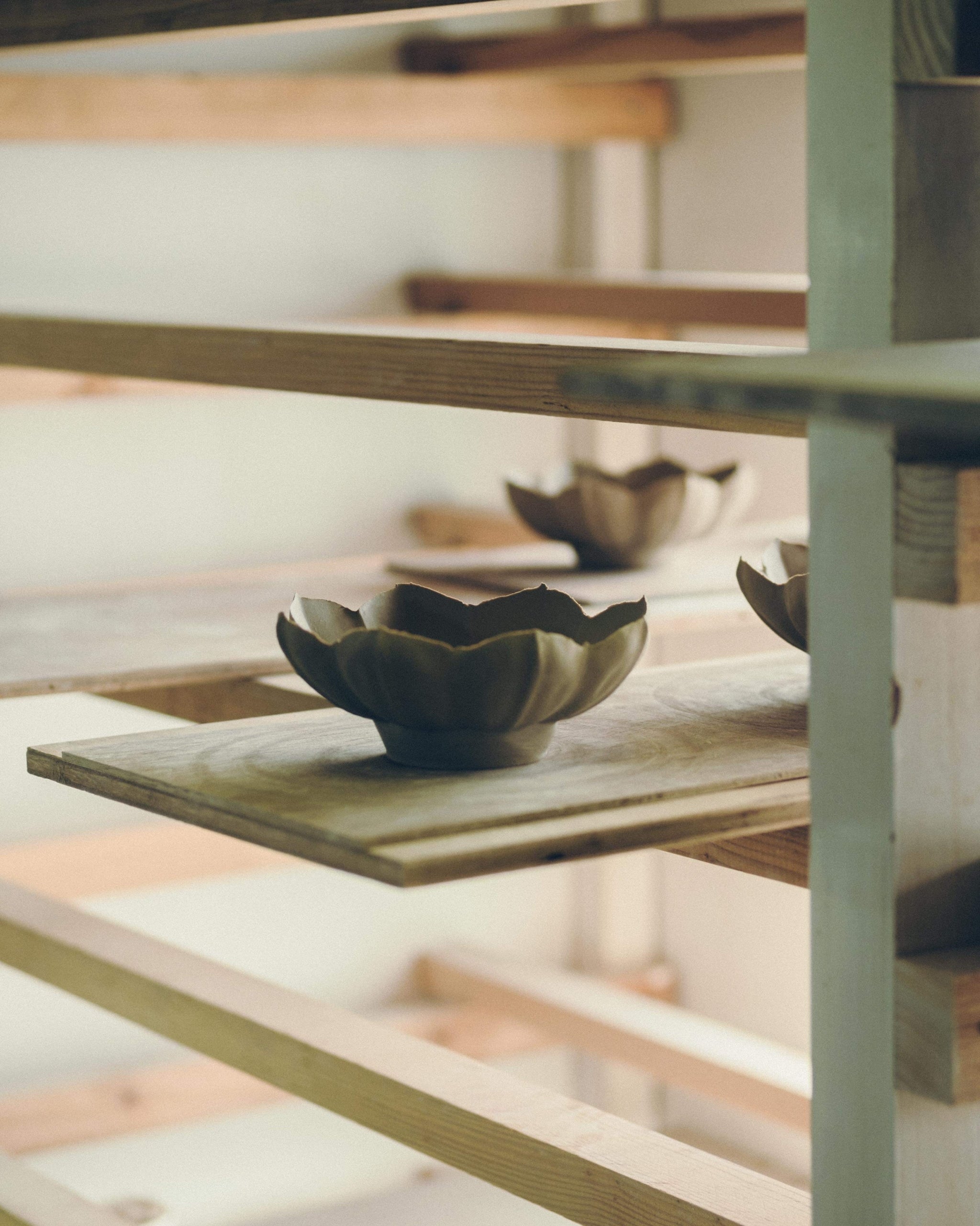 USUKIYAKI Ryoka Handmade Bowl - 2 Sizes / 臼杵焼き 稜花